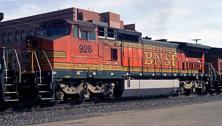 BNSF 926 C40 8W.jpg